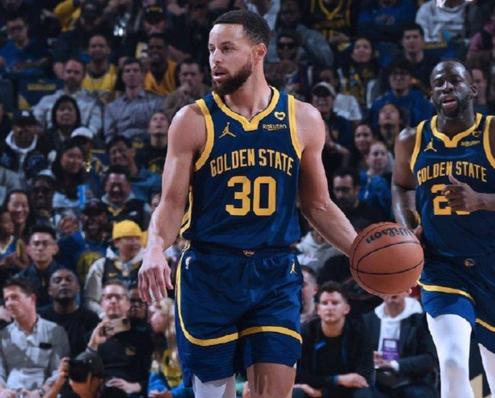 今夜NBA常规赛焦点战；山东泰山回应争议；话题不断；更衣室氛围转暖的简单介绍