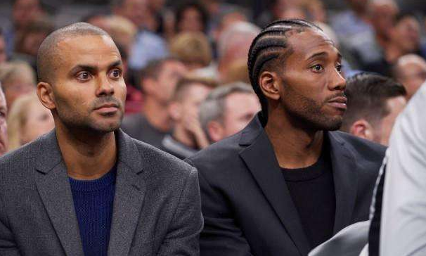 今夜NBA常规赛传出新动向，斯图加特更衣室发声，管理层表态——更衣室稳定，医务组通报恢复的简单介绍